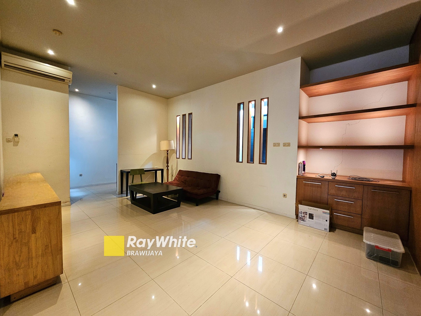 Townhouse di Bangka IX, Jakarta Selatan, Dalam Cluster, Bebas Banjir, 2 km ke Kemang