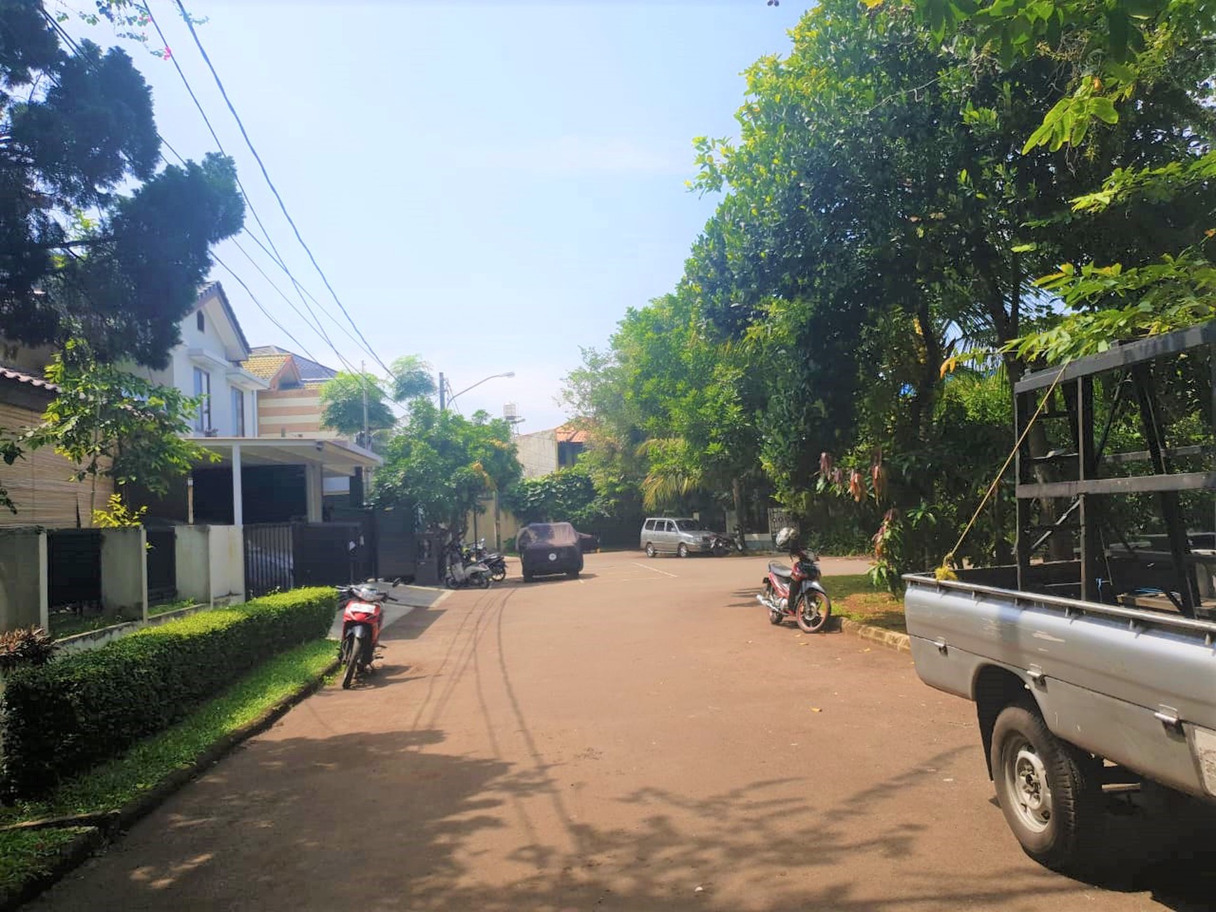 Rumah Hitung Tanah Bintaro Jaya Sektor 9.