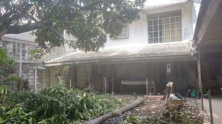 Rumah Hitung Tanah Bintaro Jaya Sektor 9.