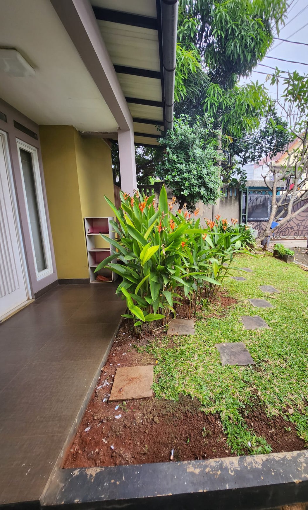 Rumah Siap Huni dengan Hunian Nyaman dan Asri di Ciputat