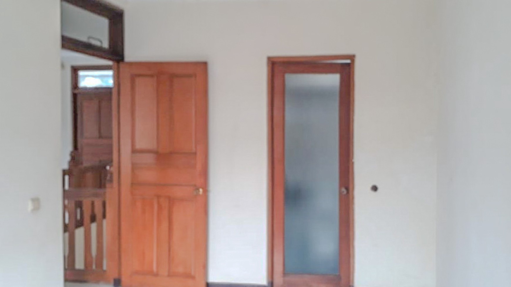 RUMAH STRATEGIS UNTUK USAHA DI AREA KULINER BINTARO, AKSES MUDAH DARI BSD CITY, GADING SERPONG