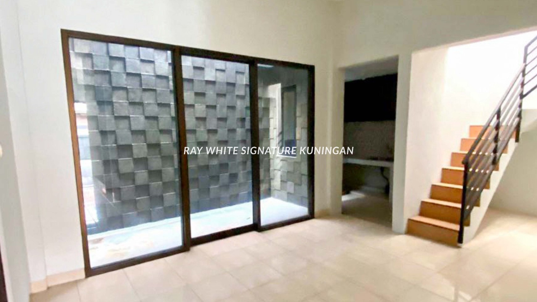 Rumah Bangunan Baru Siap Huni di Jl. Damai Pejaten