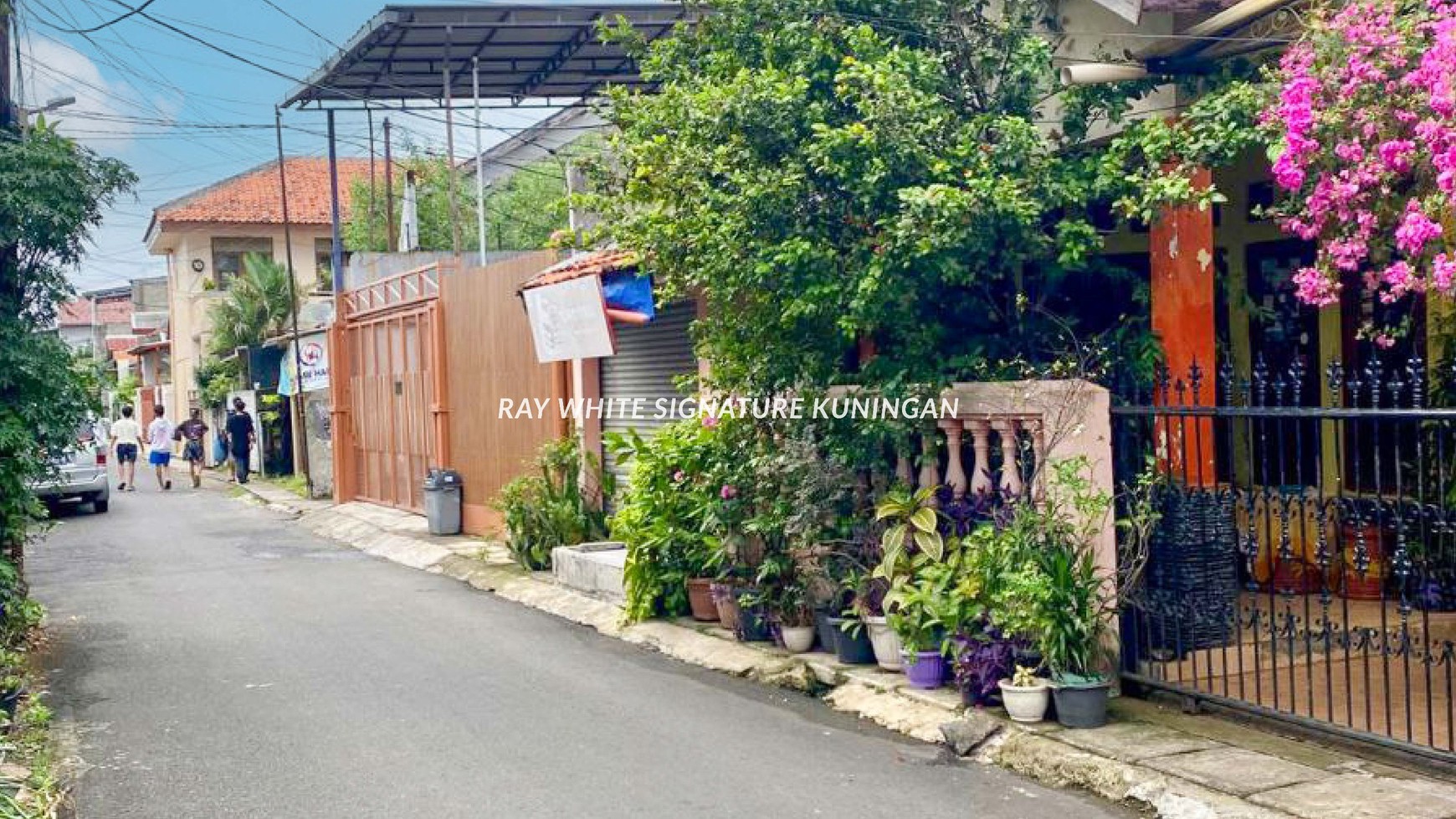Rumah Bangunan Baru Siap Huni di Jl. Damai Pejaten