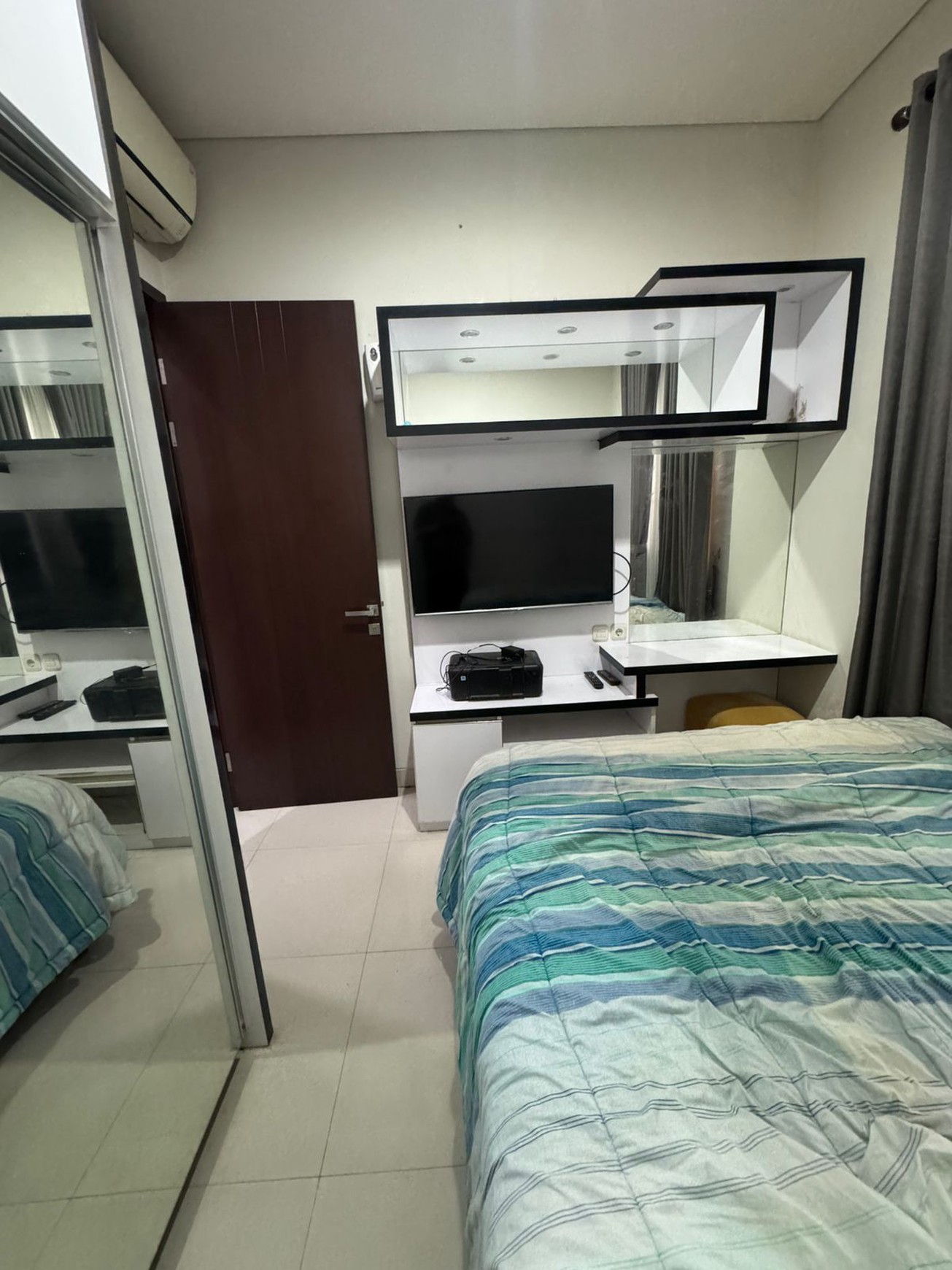 Rumah 2 Lantai semi firnish siap Huni di Cluster Eminen BSD City Tangerang