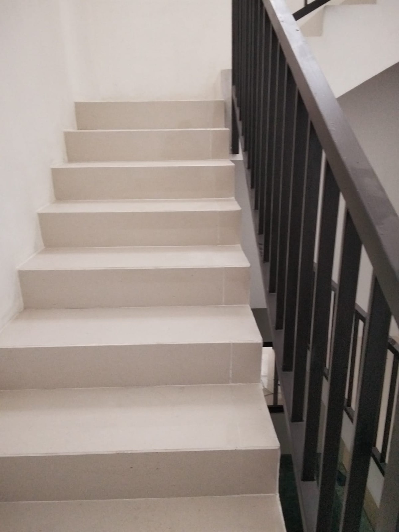 Murah 3 Milyaran Rumah Baru Grand Pakuwon Surabaya Bonus Private Pool / Kolam Renang Baru Modern Dekat Sampoerna Academy, Sgs, Food Junction, Tandes, Margomulyo, Akses Tol