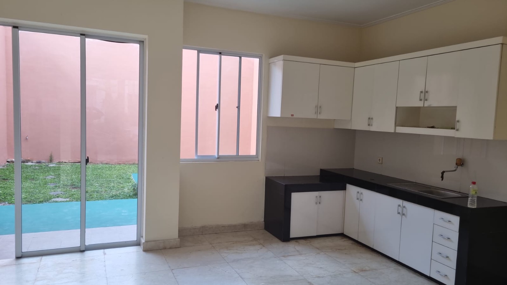 Disewa Rumah Cluster exclusive di Lebak bulus