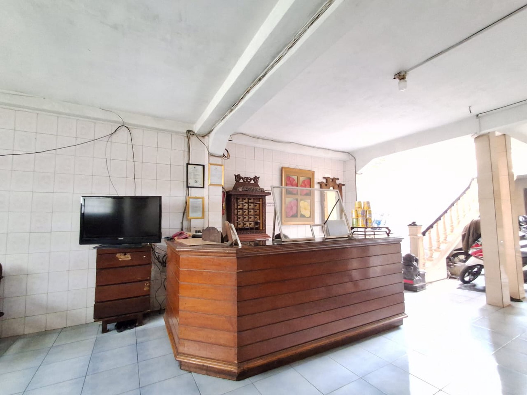 DIJUAL HOTEL HARGA DIBAWAH NJOP COCOK UNTUK "COMMERCIAL BUILDING"