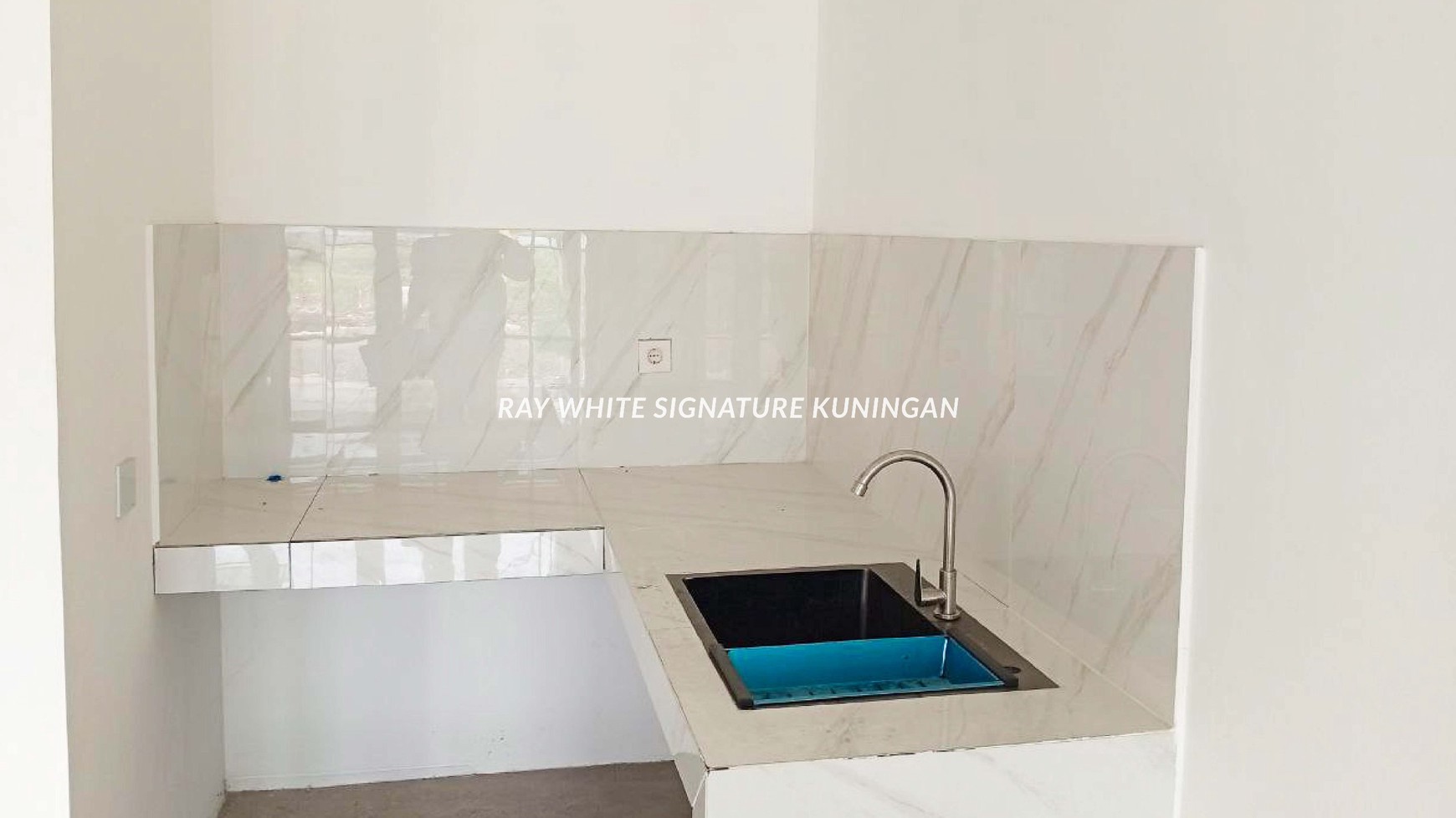 Rumah Brand New Nuansa Eropa di Maison Des Claire Townhouse