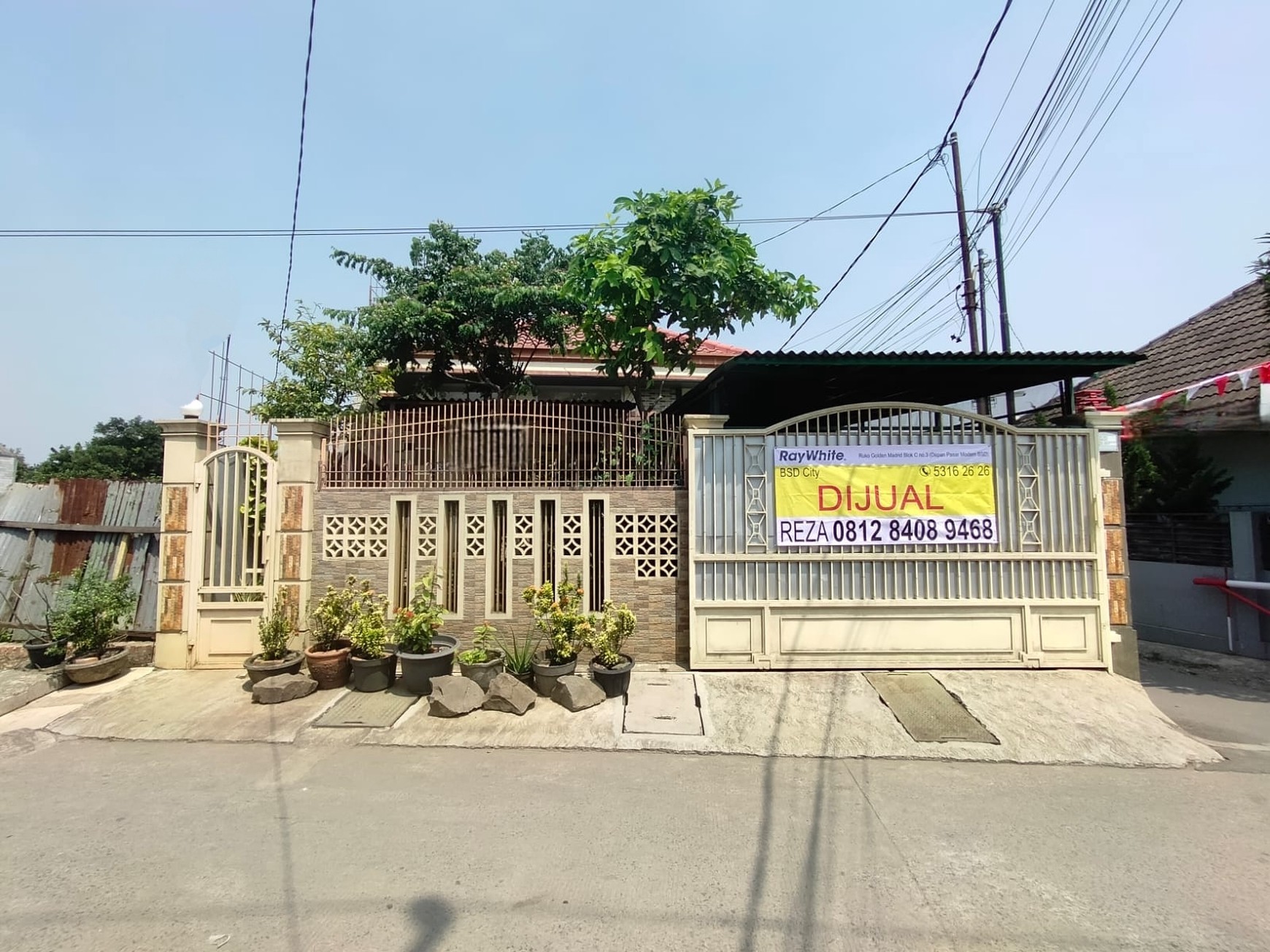 Murah. Rumah 1,5 lantai Harga Menarik Rawabuntu Rawamekarjaya, Serpong