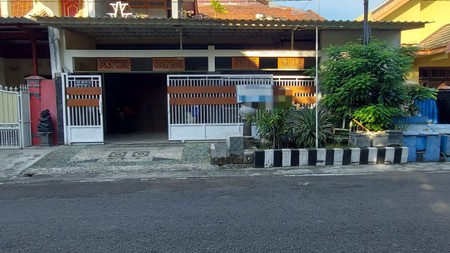 Investasi Properti Surabaya Timur - Rumah di Rungkut Asri Timur Akses MERR