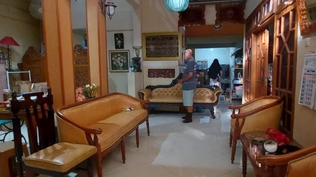 Rumah Strategis Dijual di Rungkut Asri Timur - 2 Lantai, gate langsung MERR