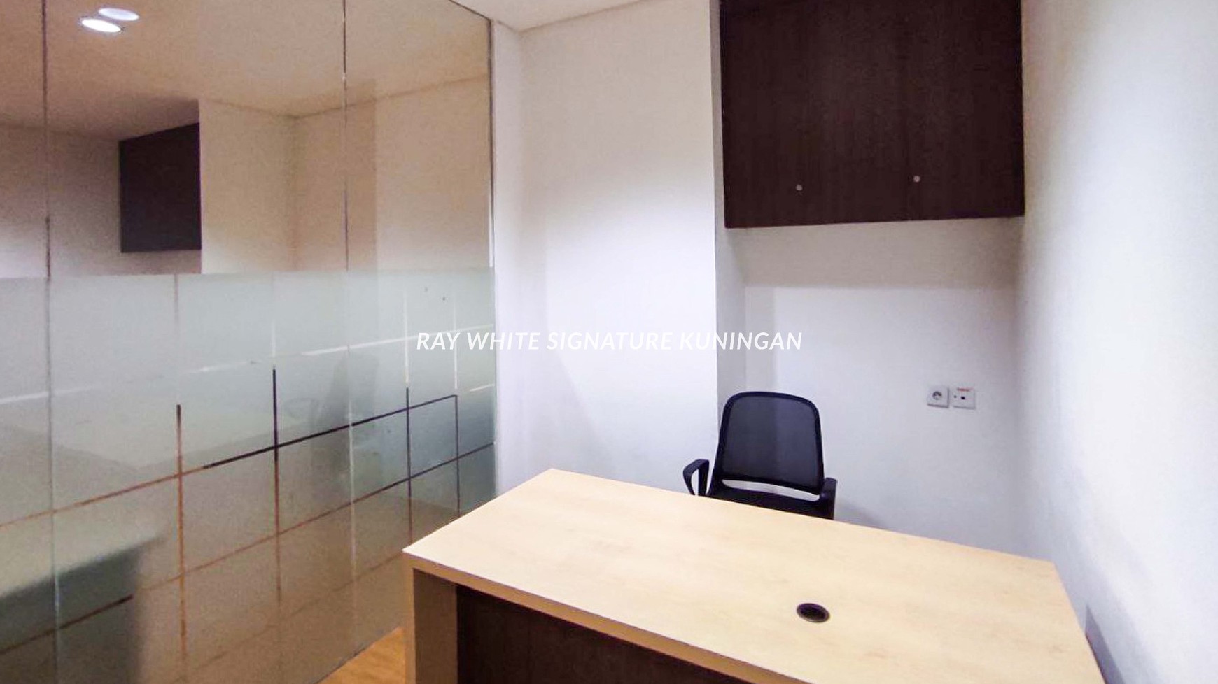 Office Space For Rent Mid Floor New Unit at Menara Sudirman