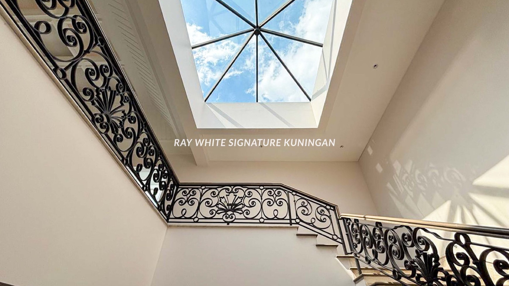 Luxury Residence for Rent Prime Location at Menteng Jakarta Pusat