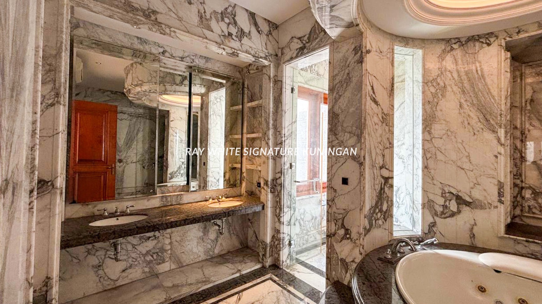 Luxury Residence for Rent Prime Location at Menteng Jakarta Pusat