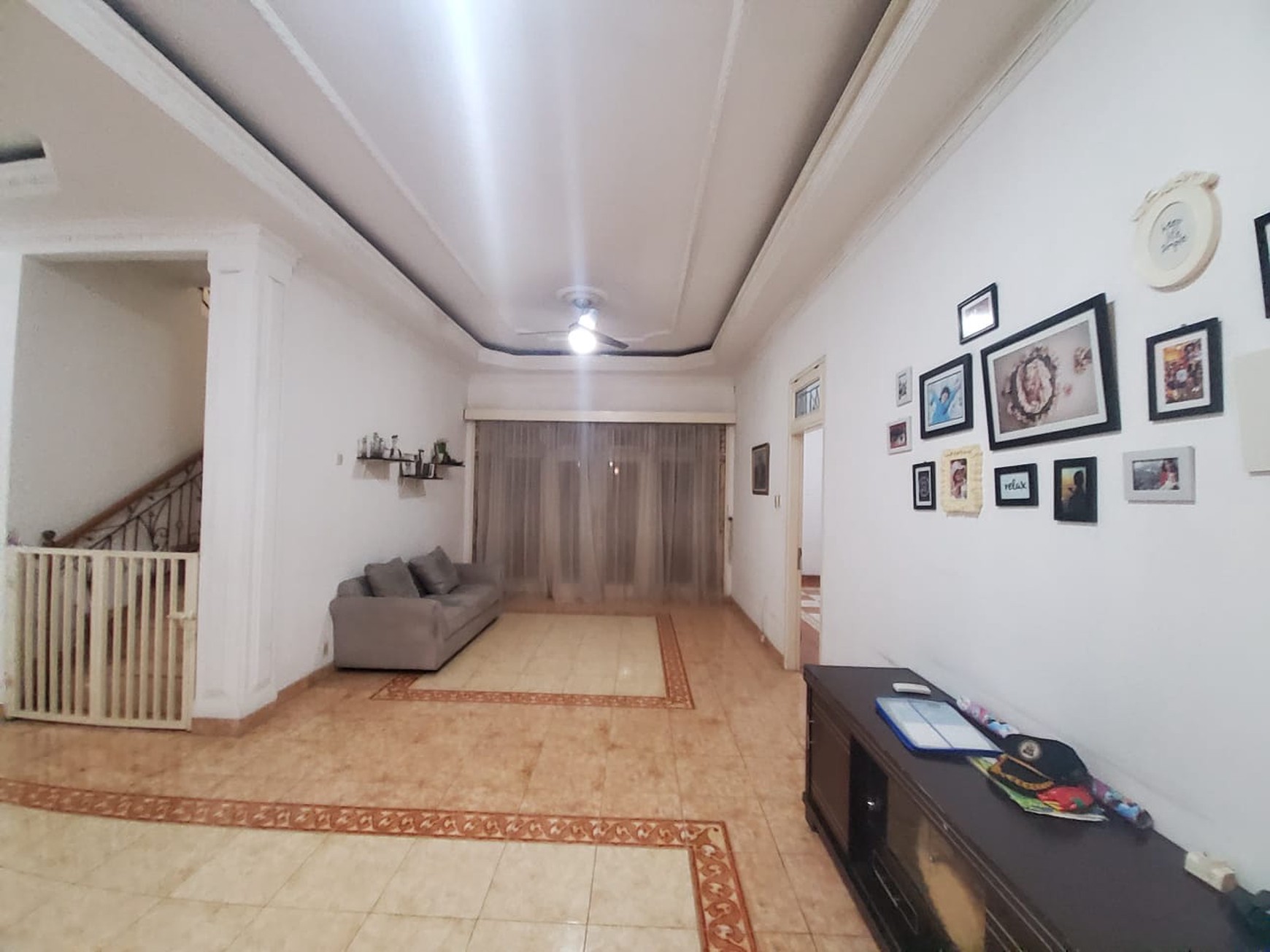 Rumah Nyaman dan Tenang Lokasi Strategis di Tanjung Barat Indah, Jakarta Selatan