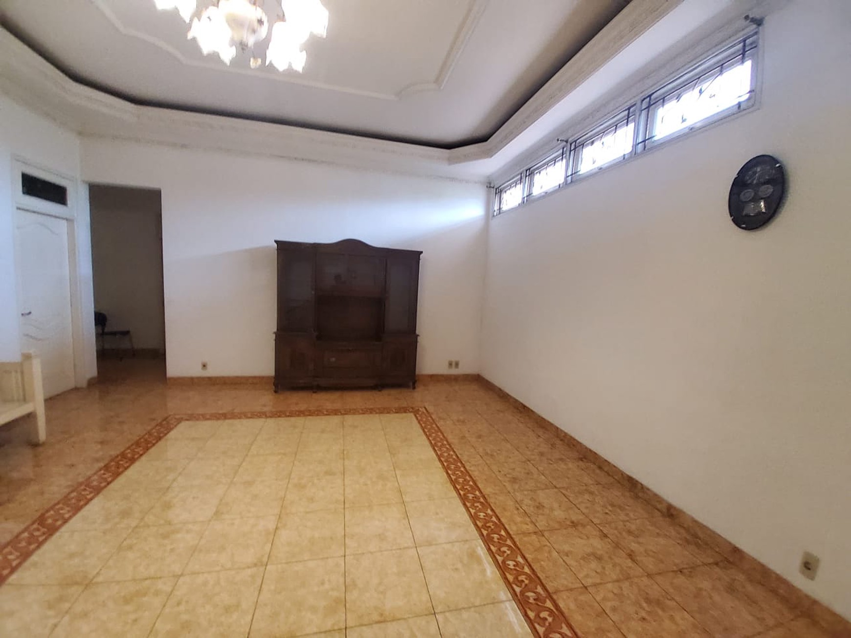 Rumah Nyaman dan Tenang Lokasi Strategis di Tanjung Barat Indah, Jakarta Selatan