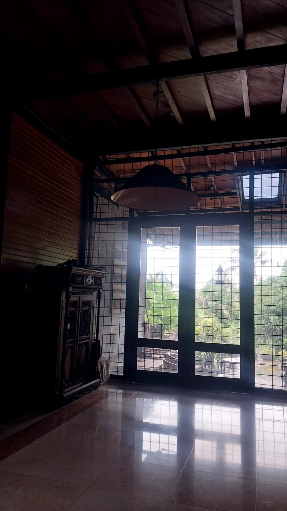 Dijual Rumah Antik Yang Nyaman Bernuansa Jawa Dengan Halaman Yang Super Luas di Jagakarsa, Jaksel