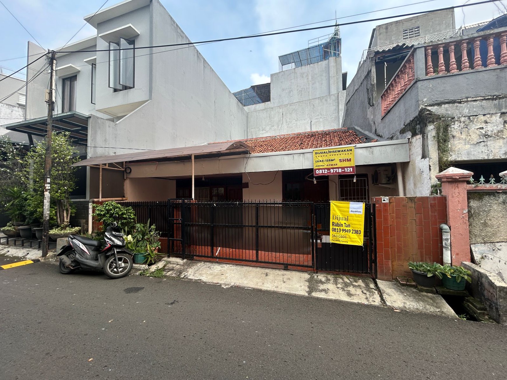Rumah Dijual di Tomang