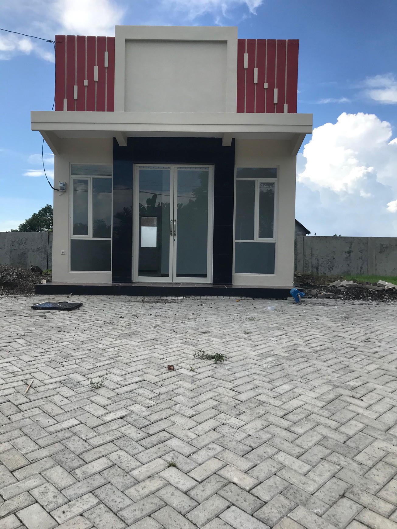Ruha dijual murah di Menganti