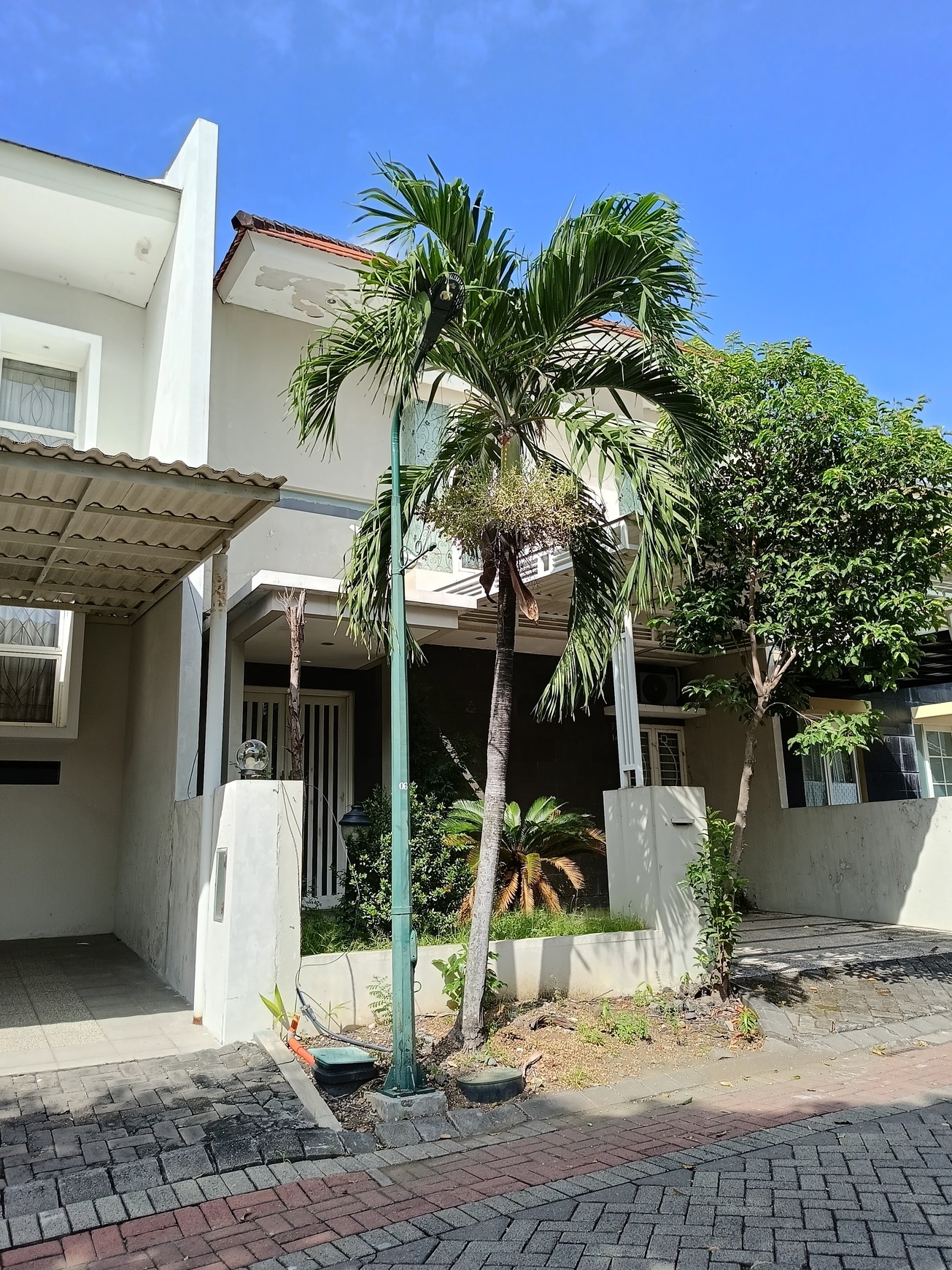 Dijual Murah Rumah 2lantai di Alam Hijau Citraland Surabaya Barat