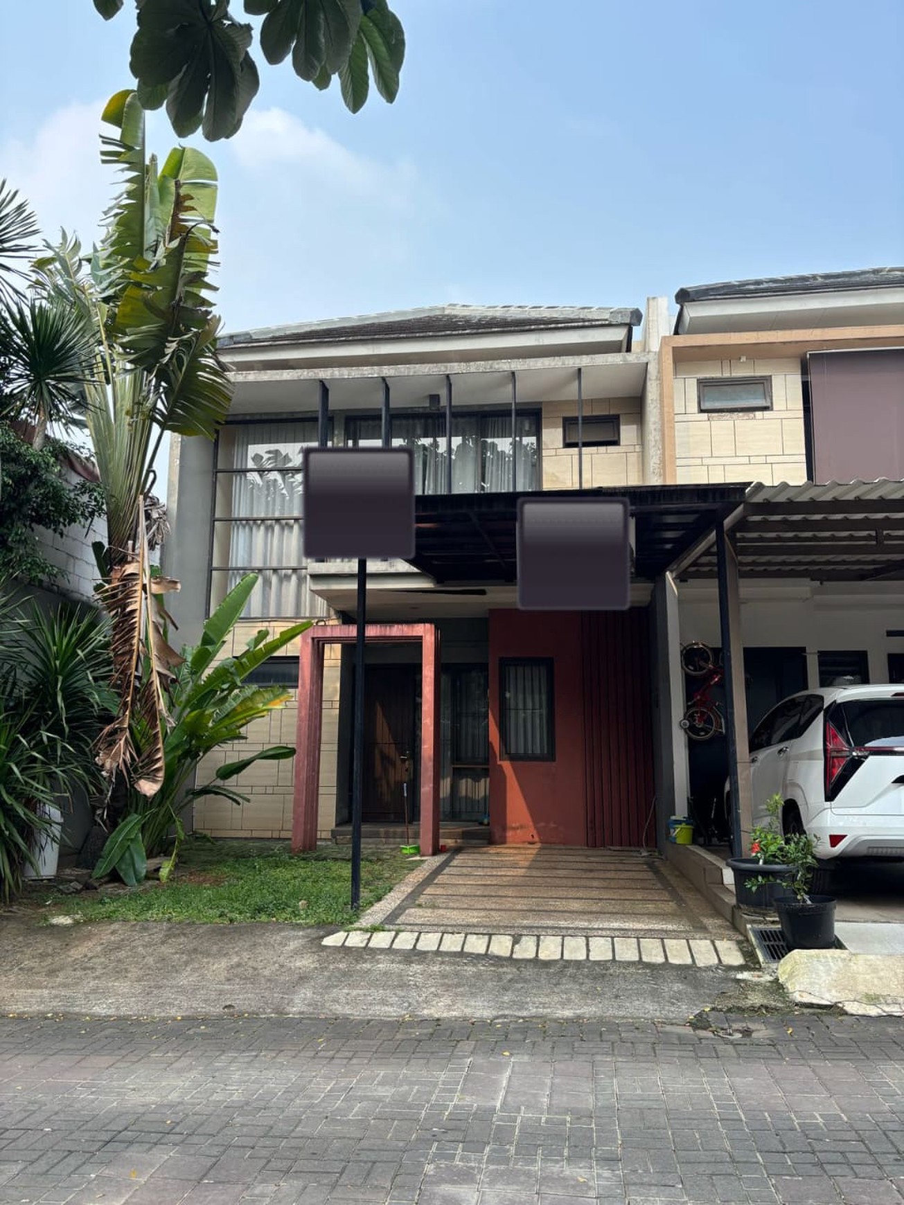 Dijual Cepat!! Rumah Cantik 2 Lantai dengan Desain Modern SHM @Serpong