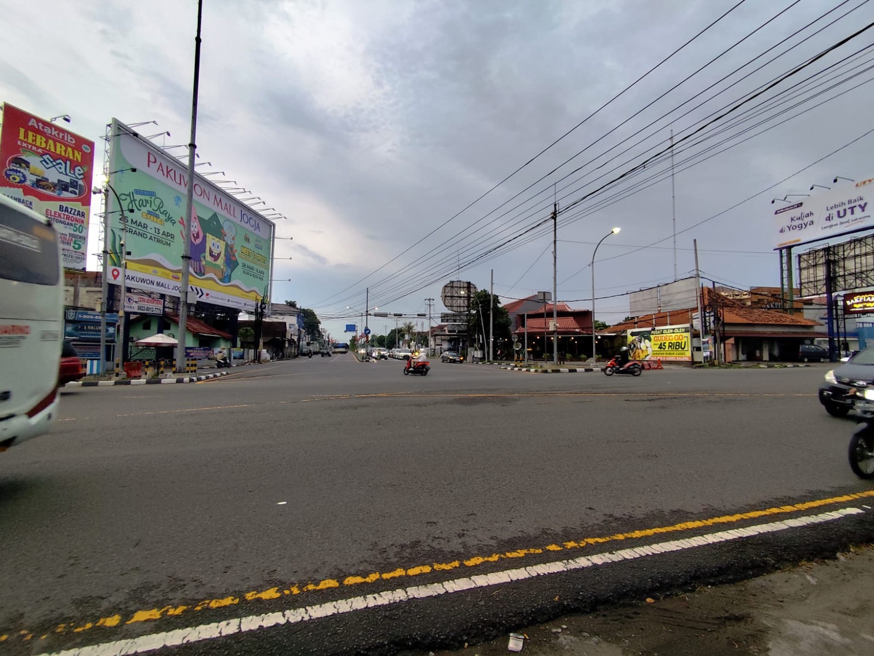 Disewakan Tanah Pekarangan 1800 Meter Persegi Lokasi Dekat Bandara Adisucipto Maguwoharjo Depok Sleman