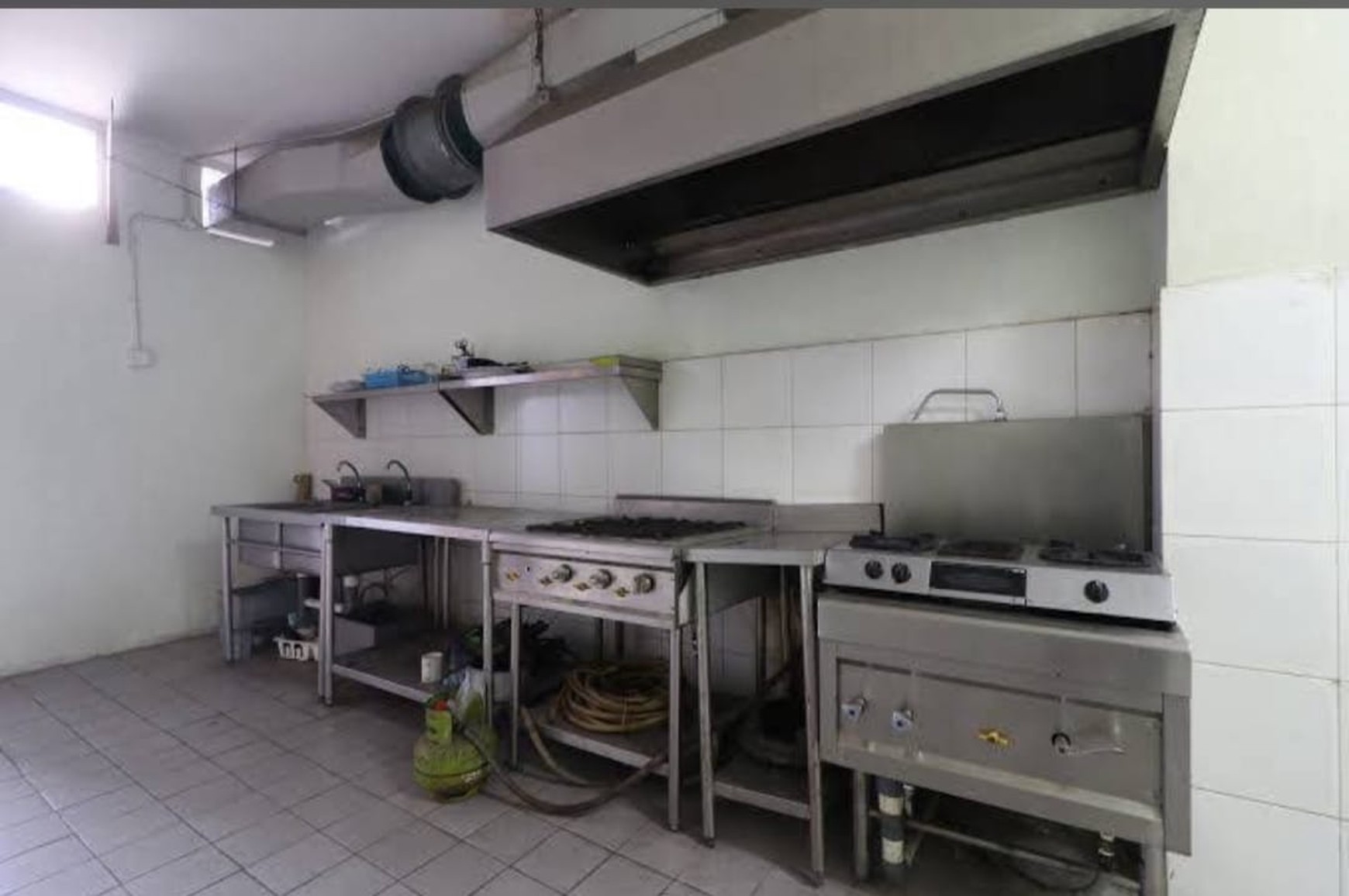 Di Jual Segera Hotel Bintang 2 lokasi di Jl Buana Karya dekat Tol Pondok Pinang, Jakarta Selatan