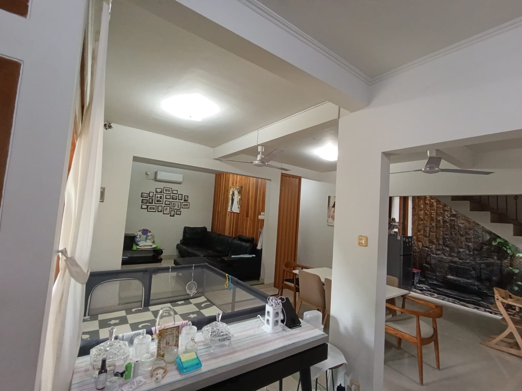 Di jual Rumah 2lt siap huni di Jl Maleo Residence Bintaro Sektor 9 Pondok Aren Tangerang Selatan