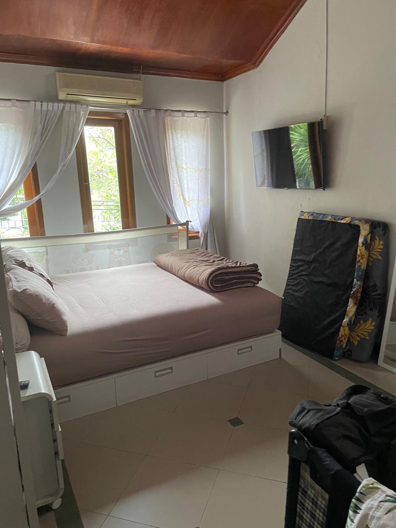 Di jual Rumah 2lt siap huni di Jl Maleo Residence Bintaro Sektor 9 Pondok Aren Tangerang Selatan