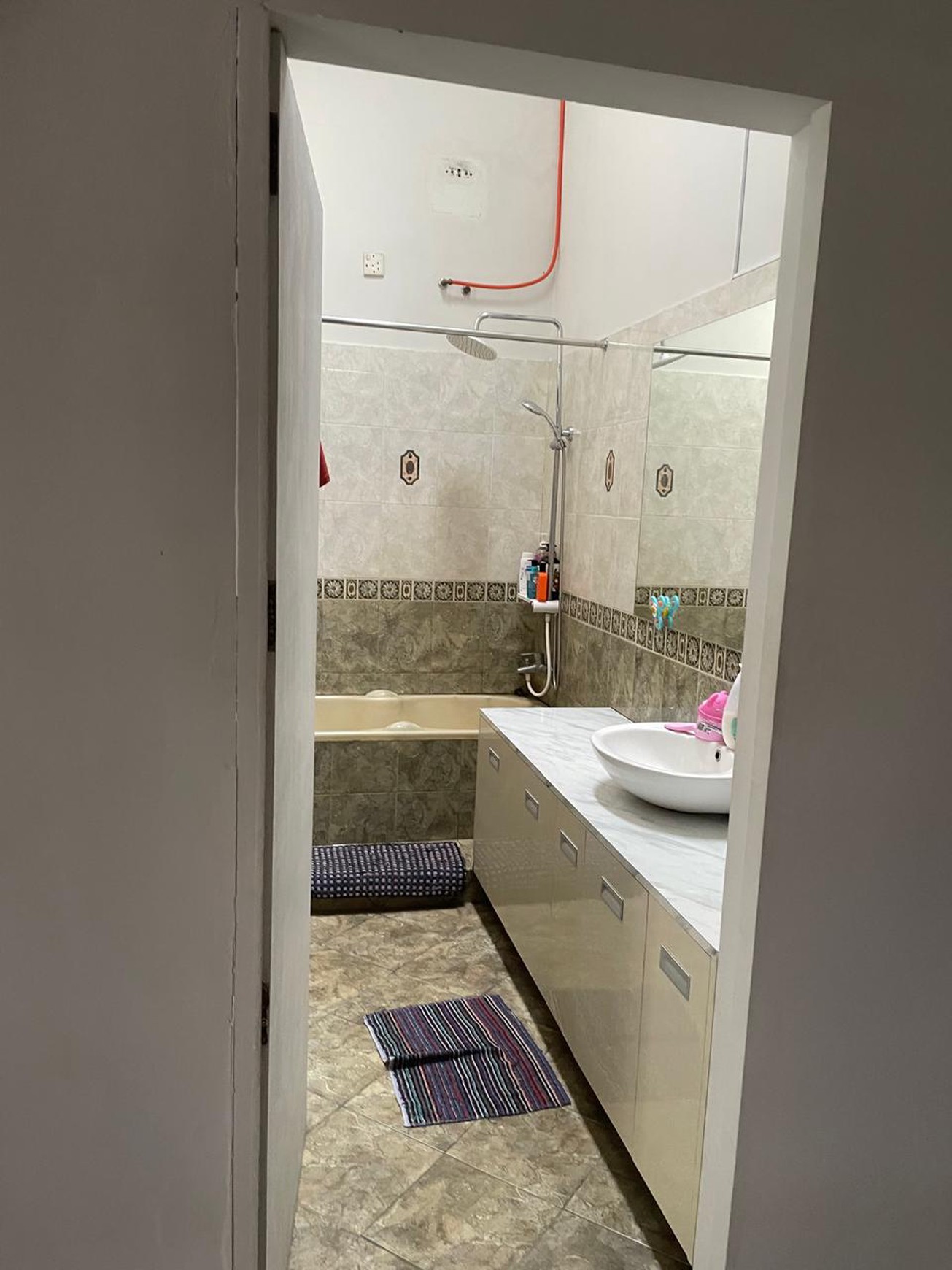 Di jual Rumah 2lt siap huni di Jl Maleo Residence Bintaro Sektor 9 Pondok Aren Tangerang Selatan
