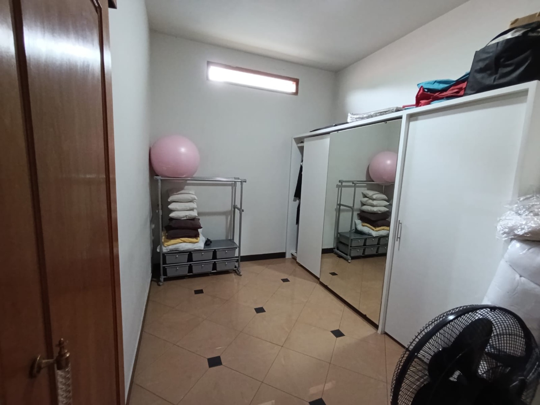 Di jual Rumah 2lt siap huni di Jl Maleo Residence Bintaro Sektor 9 Pondok Aren Tangerang Selatan