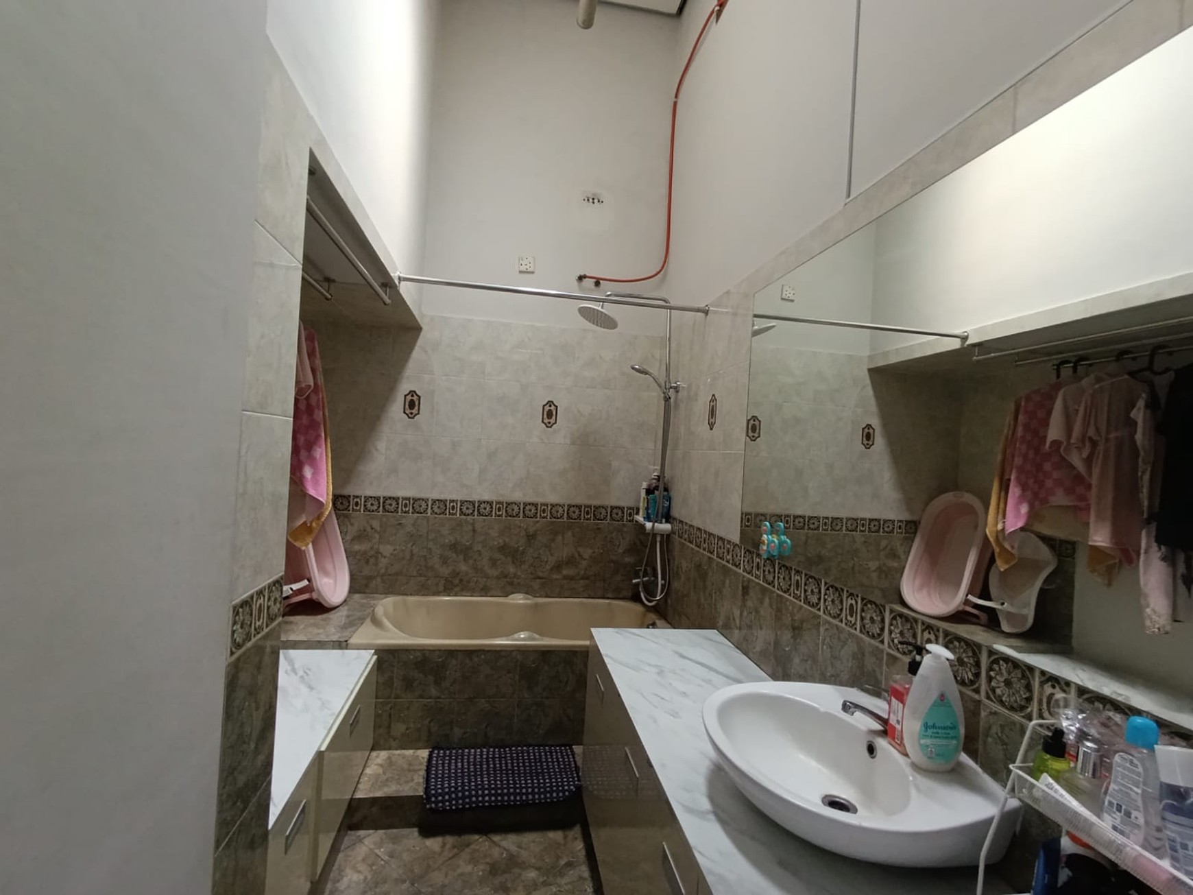 Di jual Rumah 2lt siap huni di Jl Maleo Residence Bintaro Sektor 9 Pondok Aren Tangerang Selatan