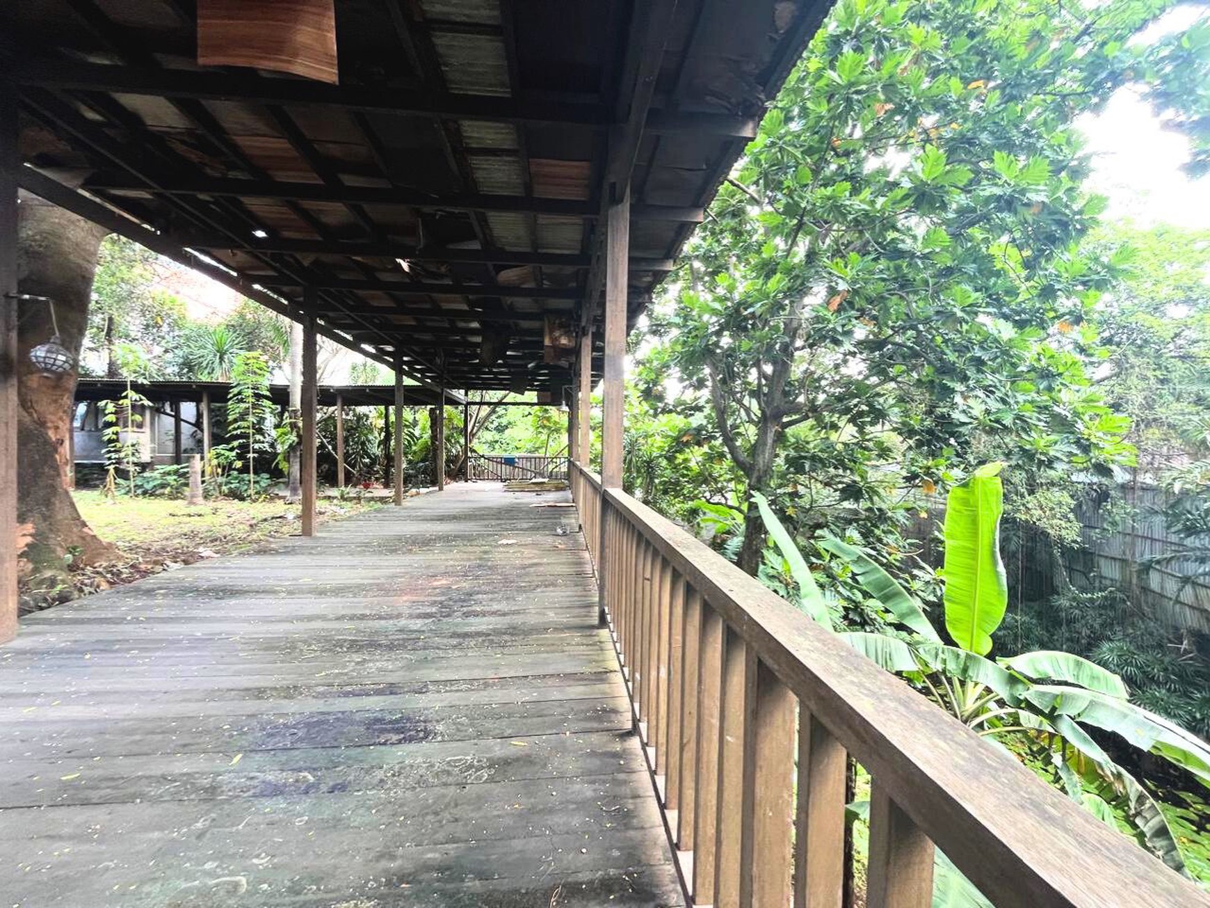 Gedung Serba Gudang di Jeruk Purut Cilandak Timur