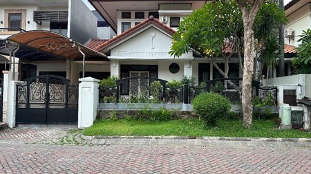 Dijual Rumah di Jalan Utama Cluster Graha Famili Wiyung Surabaya Barat Dekat Pakuwon Mall
