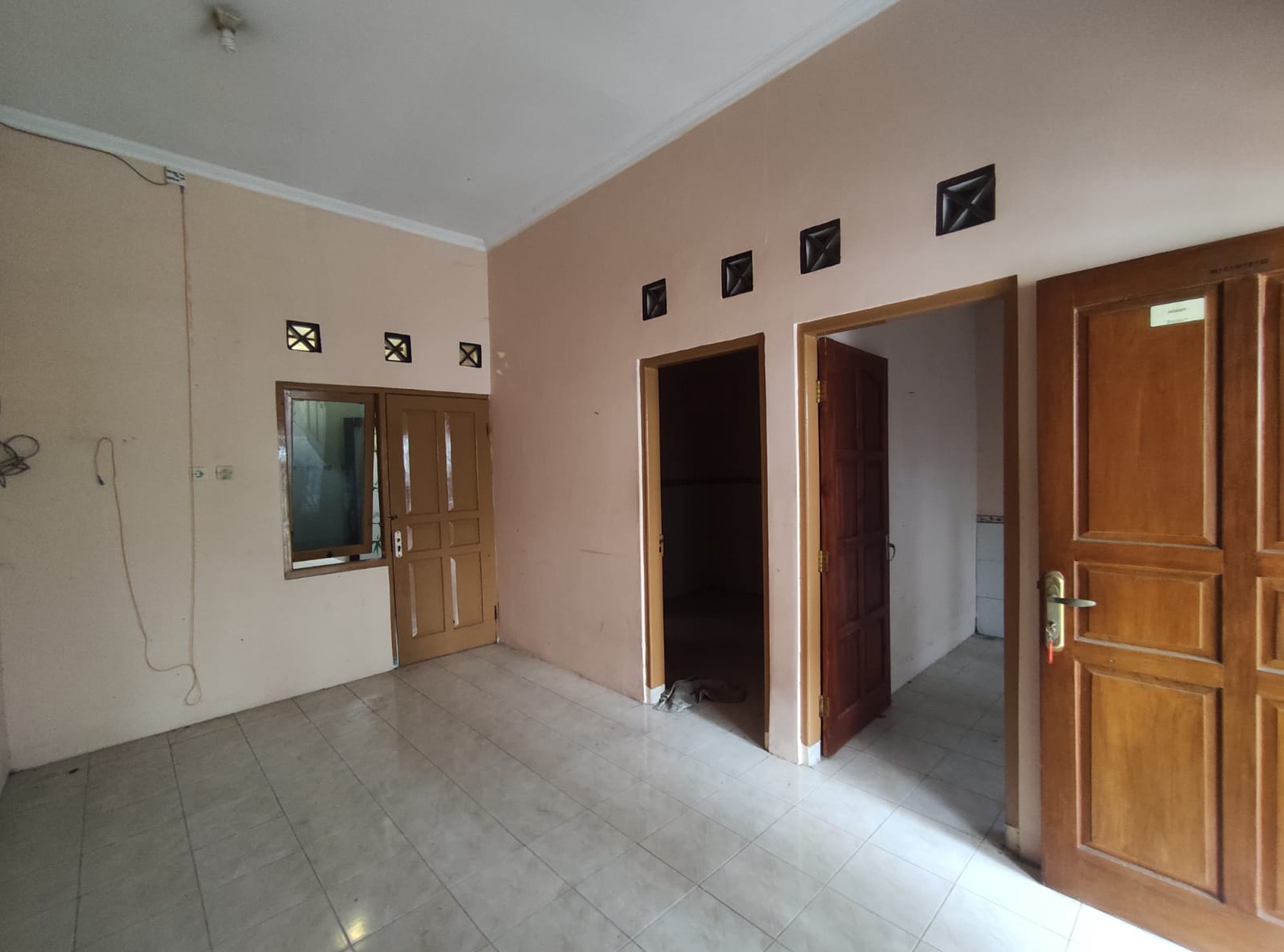Rumah Dalam Perum Berlian Indah Pandeyan Umbulharjo Yogyakarta