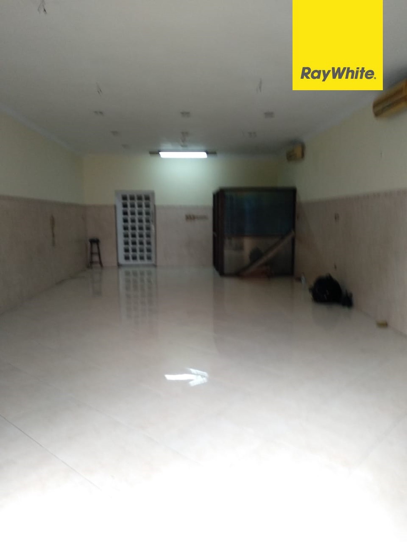 Dijual Ruko 2 lantai Pusat Kota di Jl Kedungdoro Surabaya