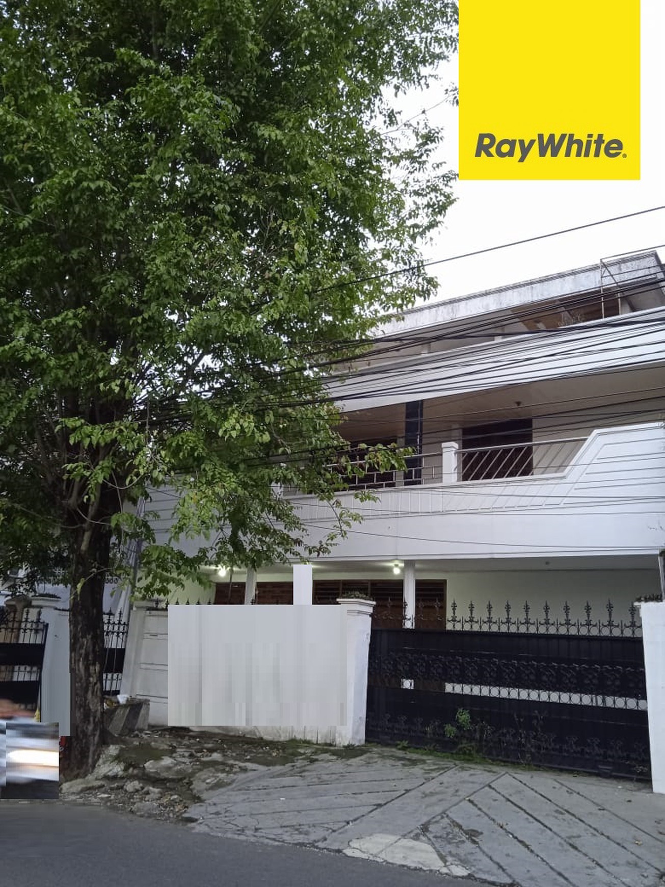 Dijual Rumah 4 lantai di Nol Raya Dukuh Kupang Barat Surabaya