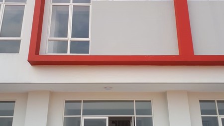 Disewakan Ruko 4 lantai di Puncak CBD Wiyung Surabaya Barat