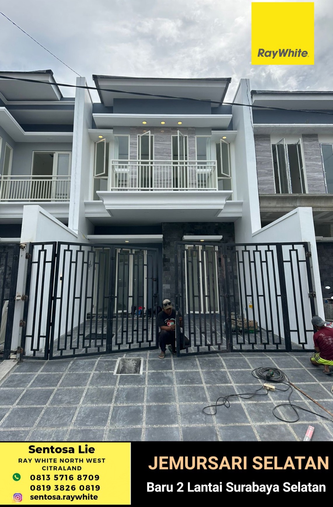 1 Milyaran Dijual Rumah Baru Jemursari Selatan - Surabaya Selatan -Row Jalan 3 Mobil -  SHM Dekat Raya Jemursari, Ubaya Tenggilis Mejoyo, Uk Petra Siwalankerto