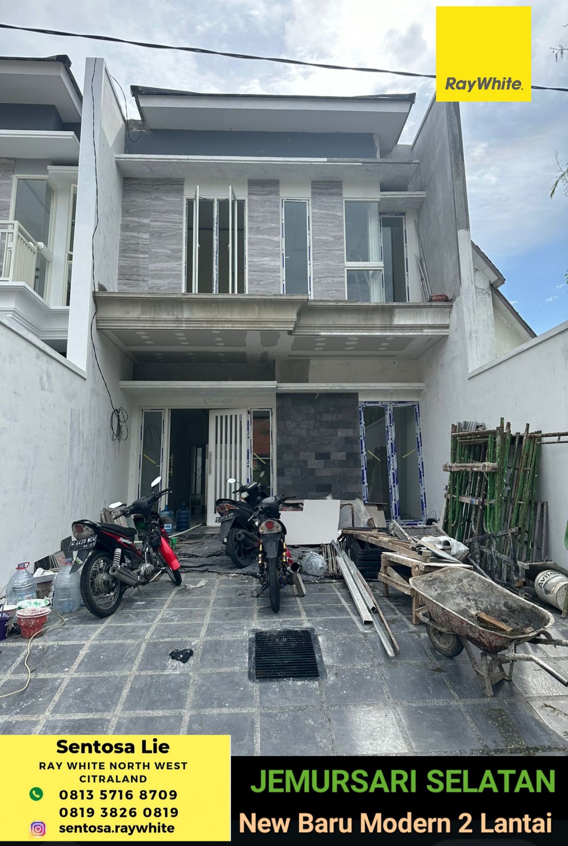 2 Milyar-an Dijual Rumah Baru Jemursari Selatan - Modern 4+1 K.Tidur -  Surabaya Dekat Raya Jemursari, Ubaya Tenggilis Mejoyo, Uk Petra Siwalankerto