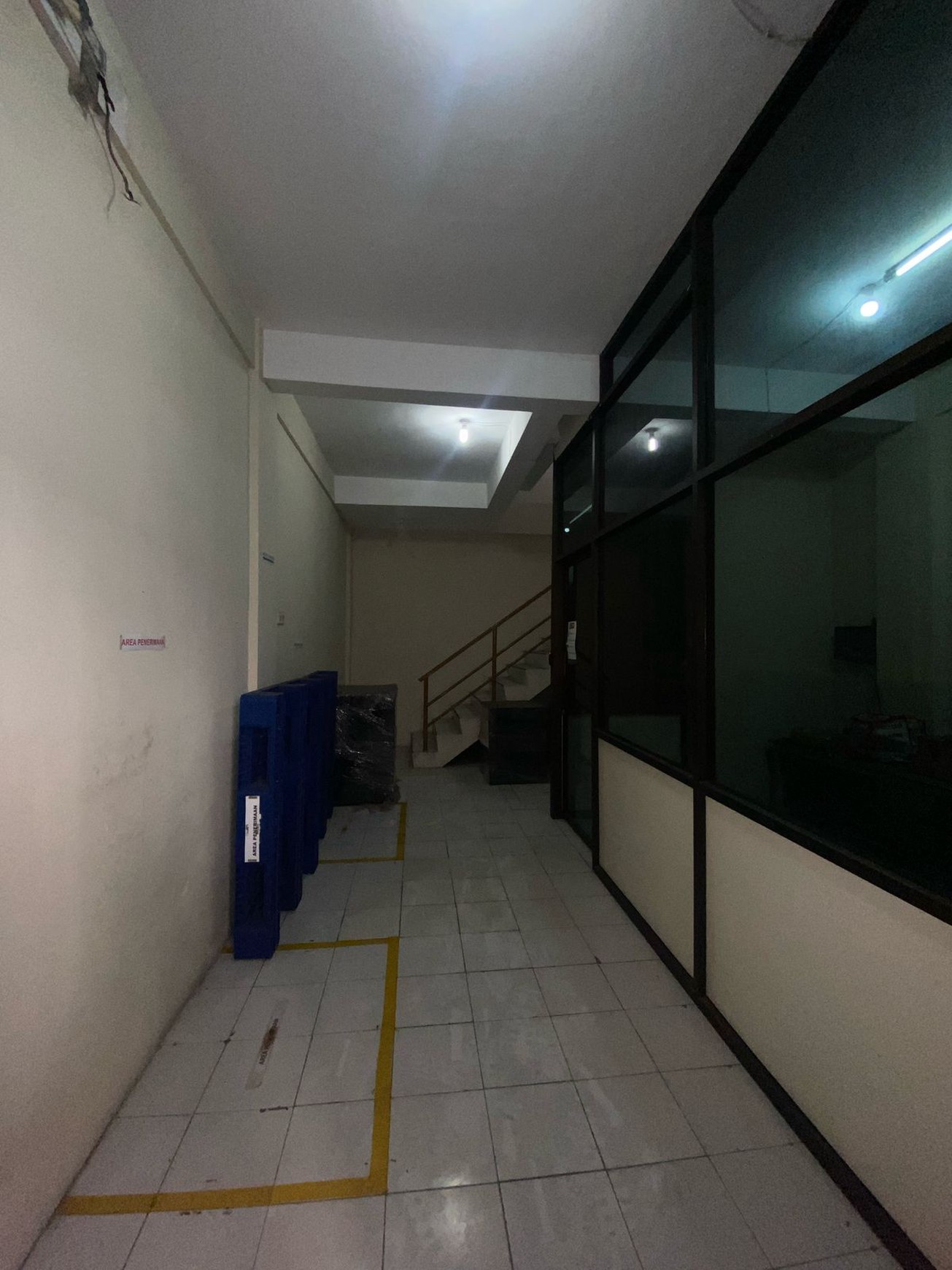 Cocok Usaha! Ruko di Klampis 21 Surabaya - 3 Lantai & Harga Bersahabat