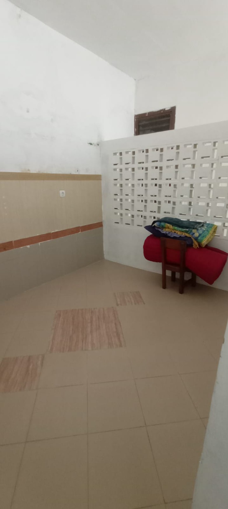 Ruang Usaha Lokasi Strategis Pinggir Jalan Raya @Ciputat Timur