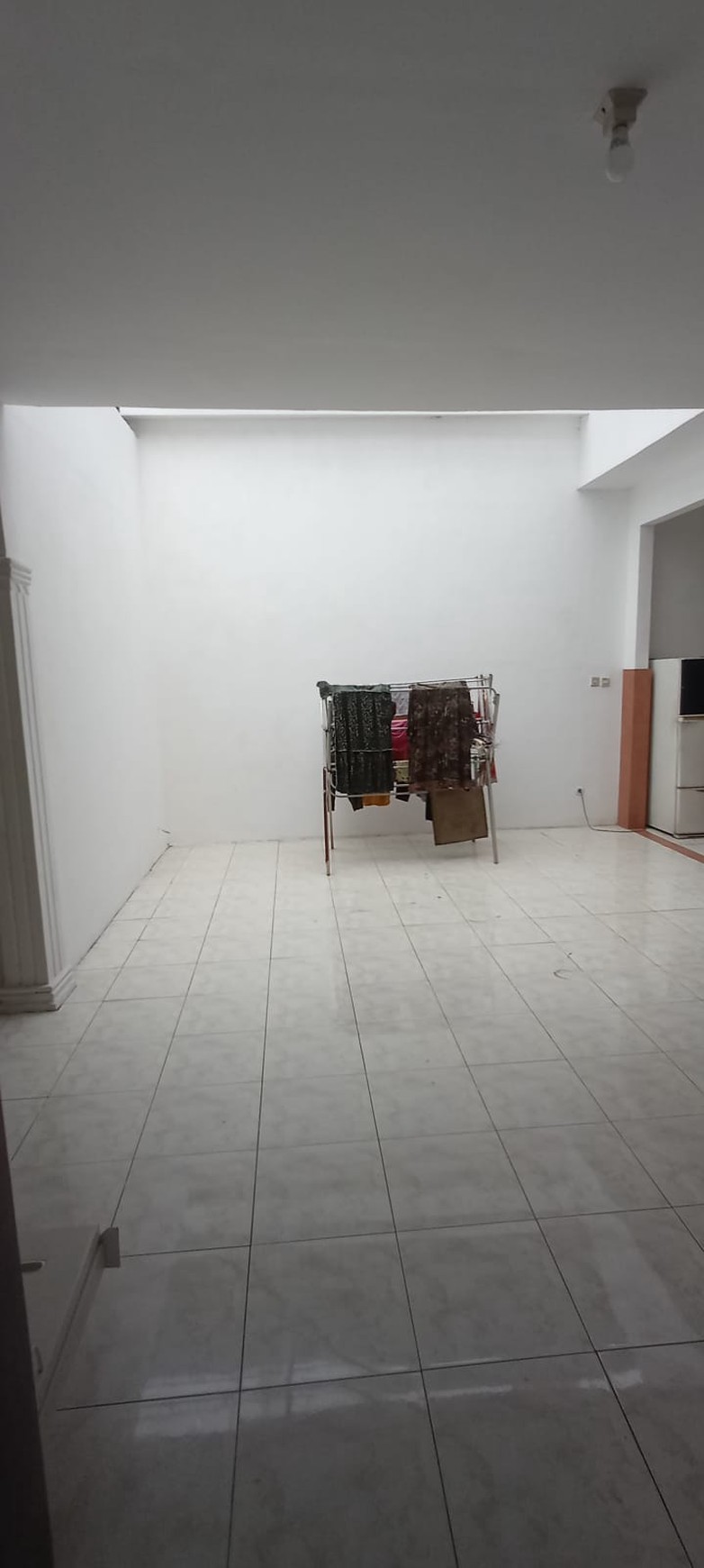Ruang Usaha Lokasi Strategis Pinggir Jalan Raya @Ciputat Timur