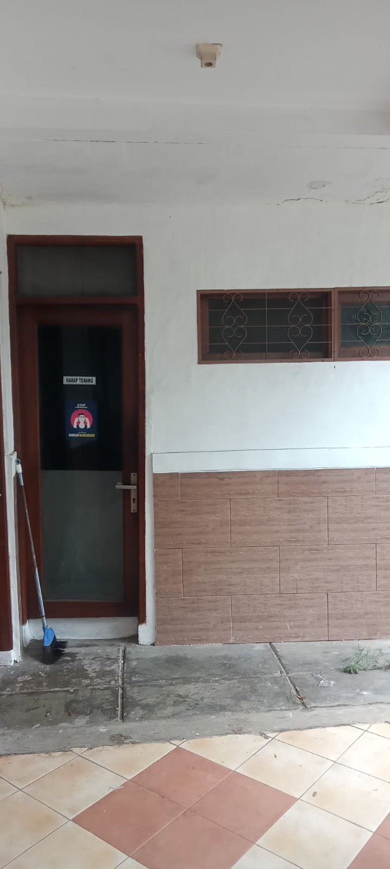 Ruang Usaha Lokasi Strategis Pinggir Jalan Raya @Ciputat Timur