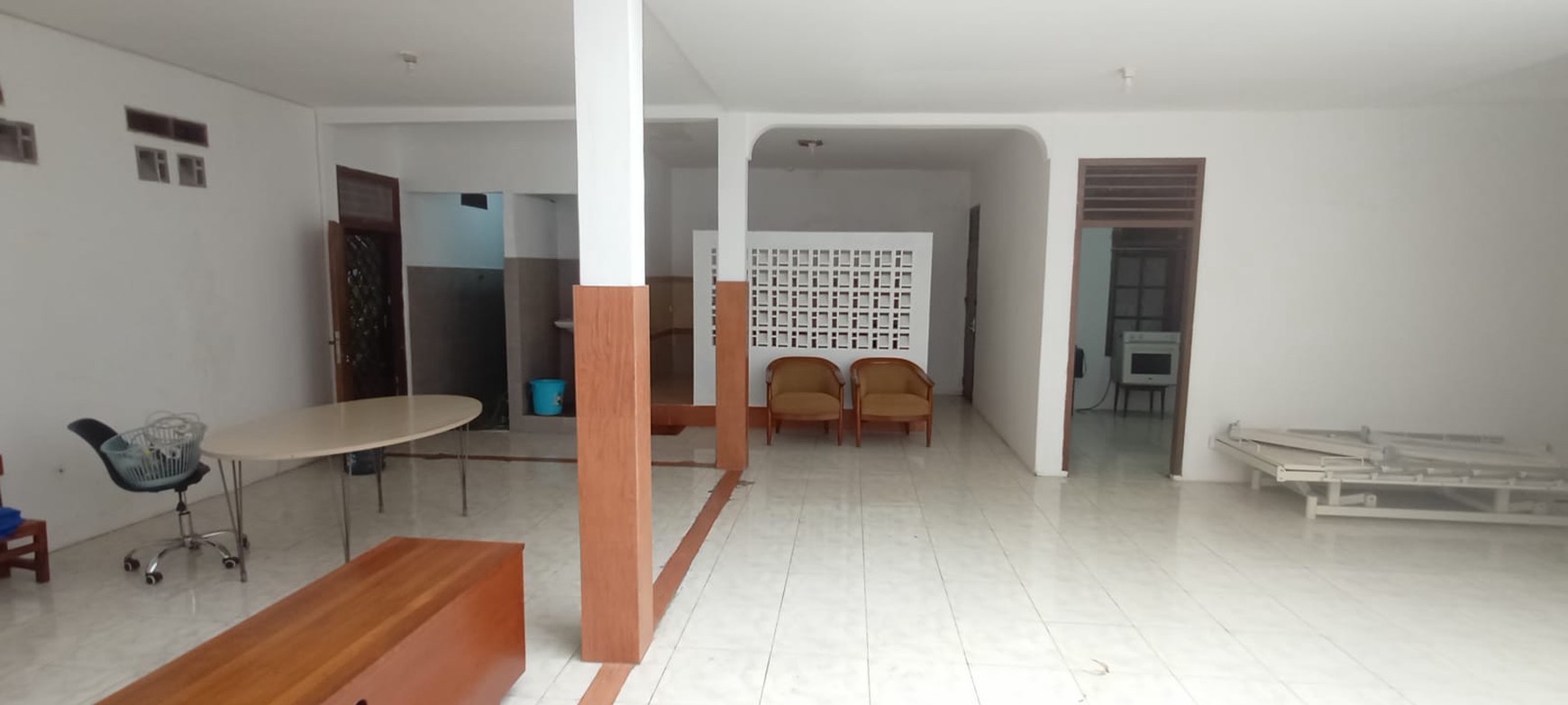Ruang Usaha Lokasi Strategis Pinggir Jalan Raya @Ciputat Timur