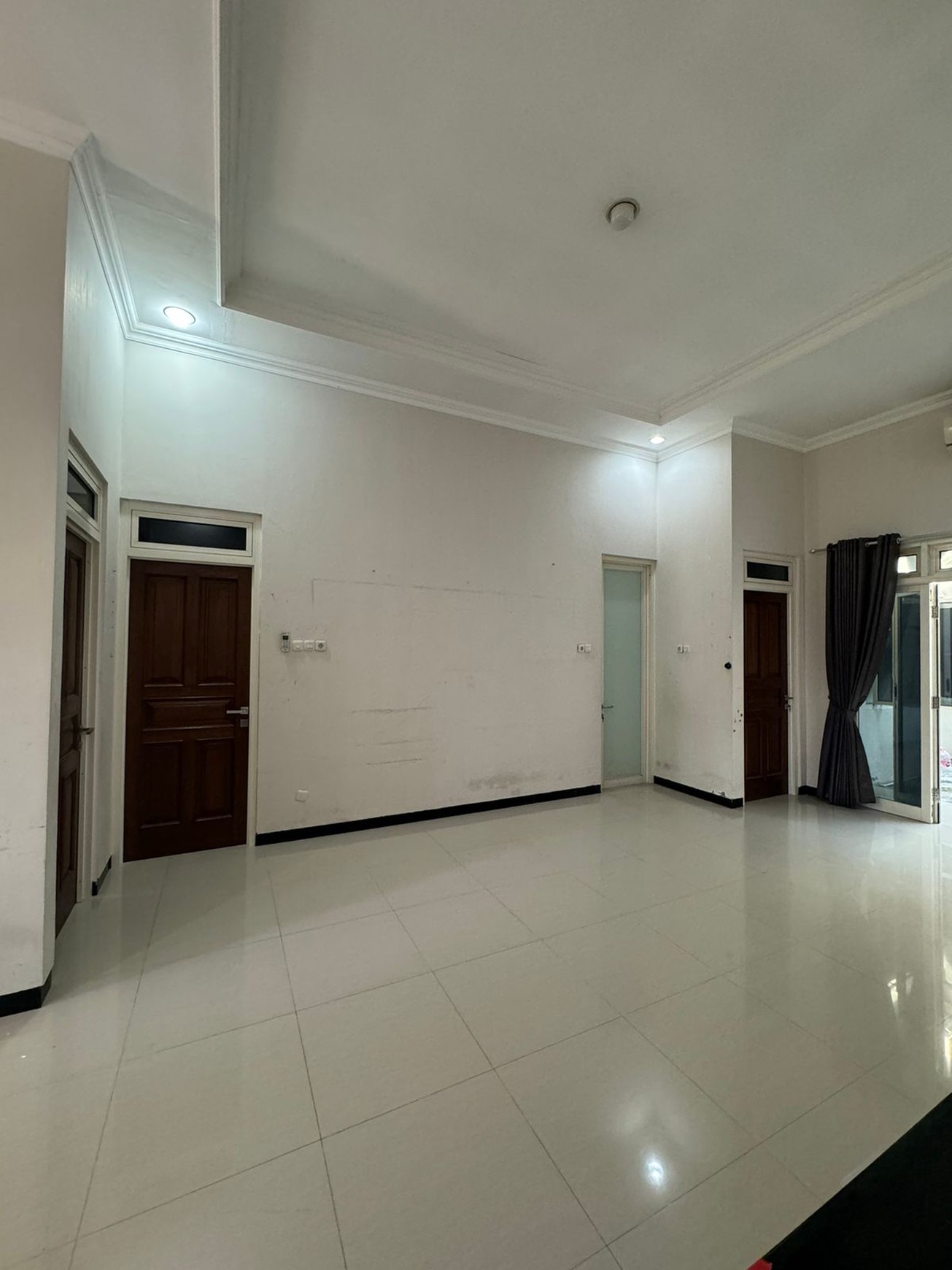 Dijual Cepat Rumah Siap Huni Lokasi Di Manyar Surabaya