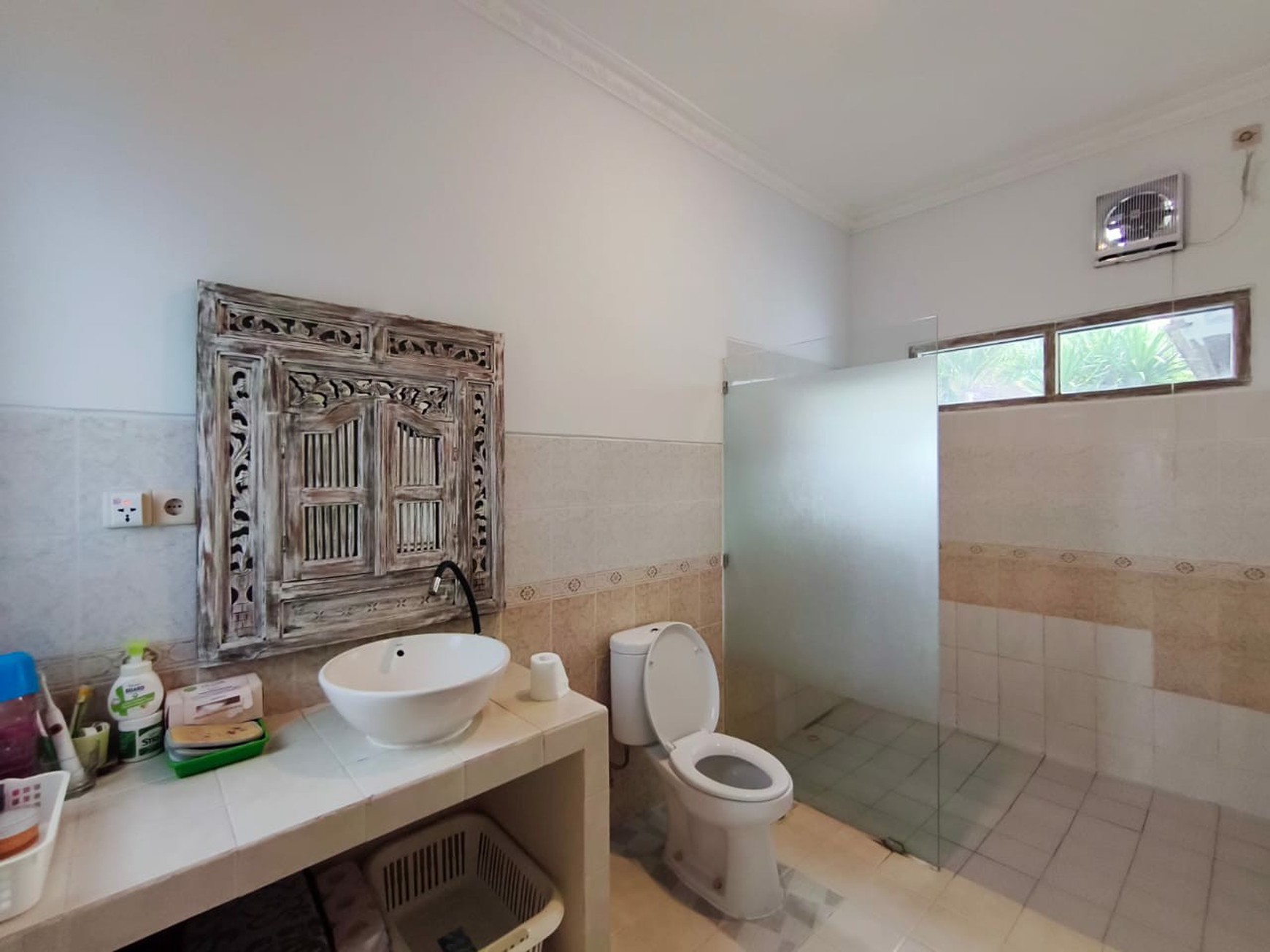 For Rent Comfortable and Peaceful 4-Bedroom House in Tanjung Benoa