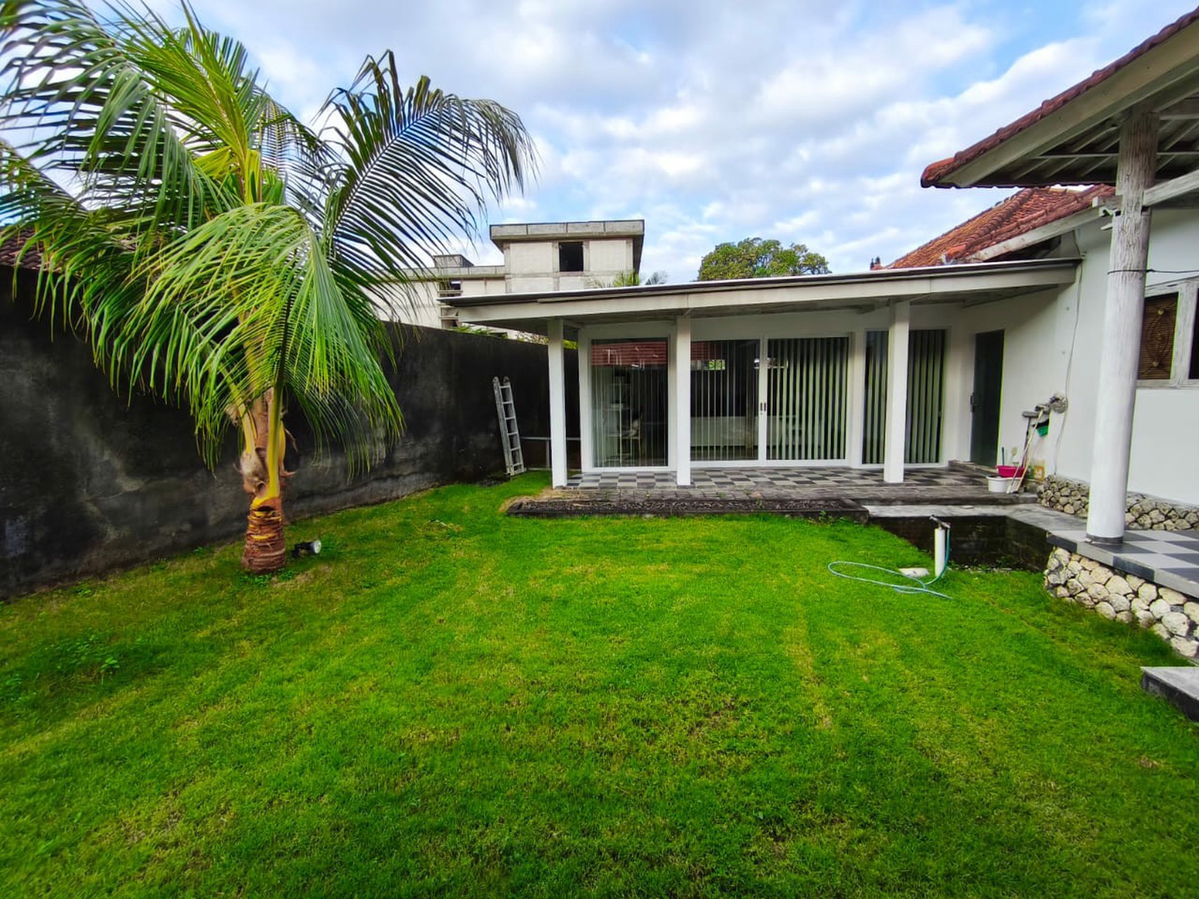 For Rent Comfortable and Peaceful 4-Bedroom House in Tanjung Benoa