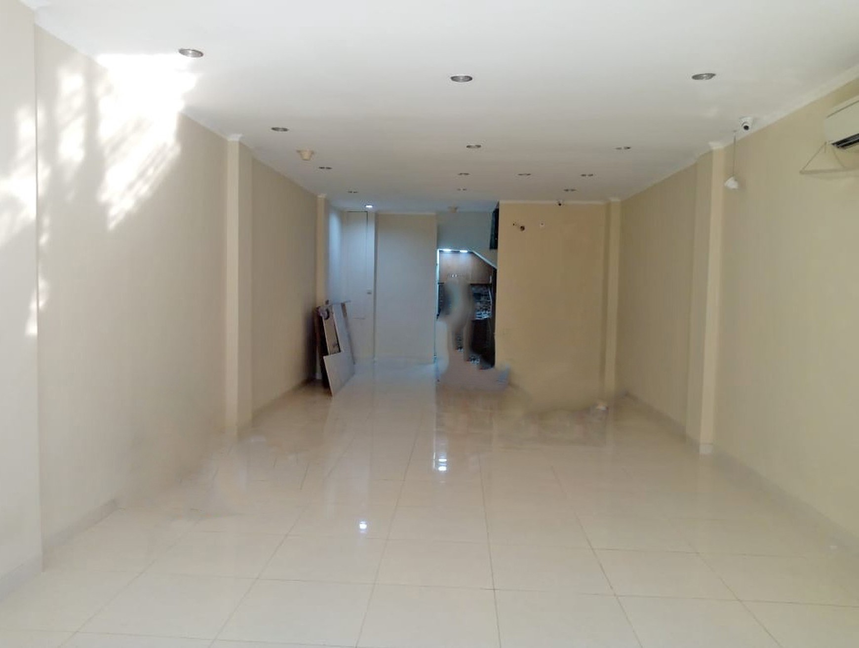 Ruko 4 lantai di Roxy Mas, Cideng Jakarta Pusat
