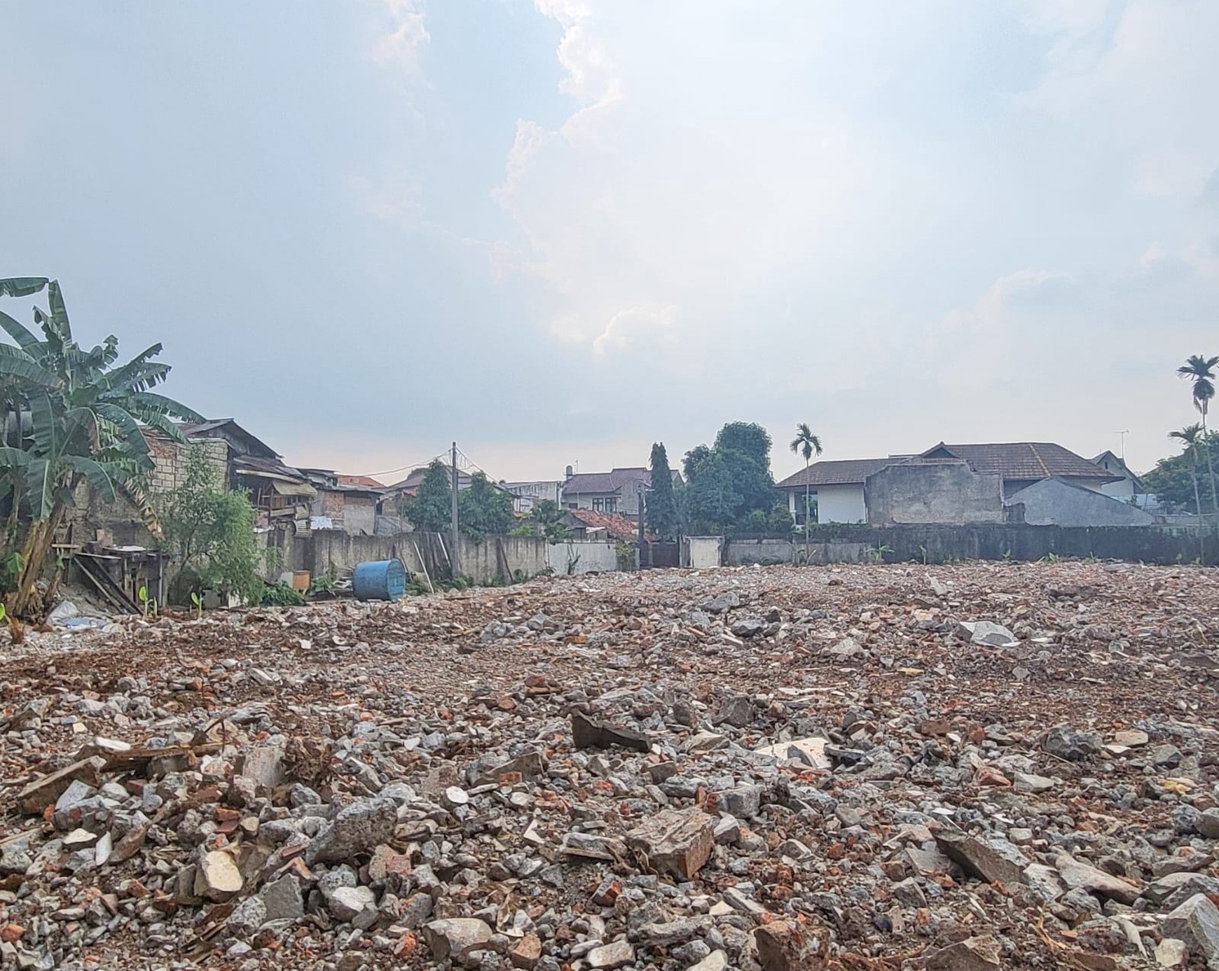 Tanah Luas untuk komersial di Pejaten Raya Jakarta Selatan